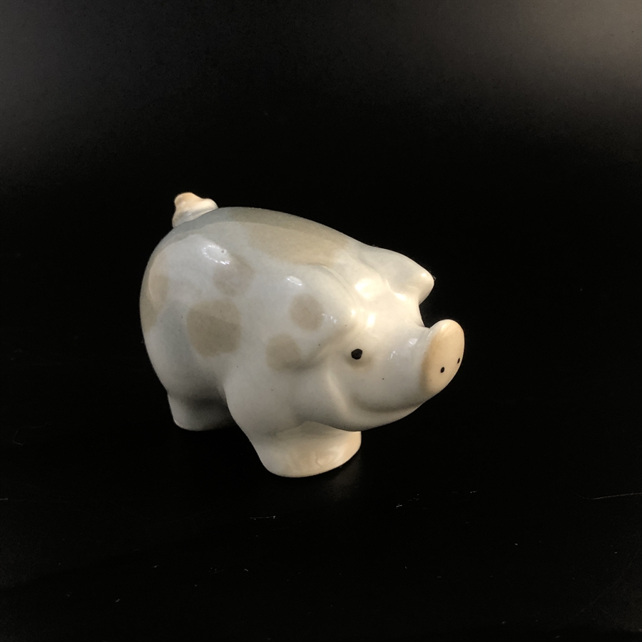 Статуэтка «Свинка», фарфор, ЛФЗ, СССР, 1980-е гг. 002007 - фото 23133