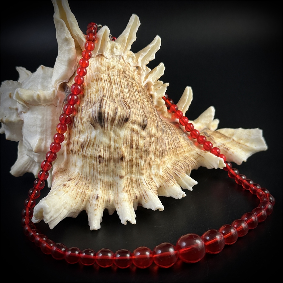 Короткие чешские бусы из красного стекла, 37 см, 1970-е гг. 002053