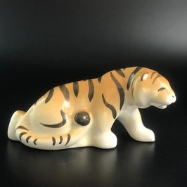 Статуэтка «Тигр», фарфор, ЛФЗ, СССР, 1980-е гг. 001747