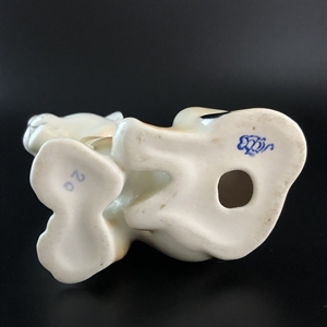 Статуэтка «Львенок», ЛФЗ, фарфор, СССР, 1960-е гг. 001723 - фото 12938