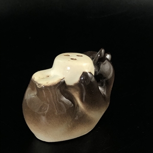 Статуэтка «Медвежонок-солонка», ЛФЗ, фарфор, СССР, 1970-е гг. 001189 - фото 13351