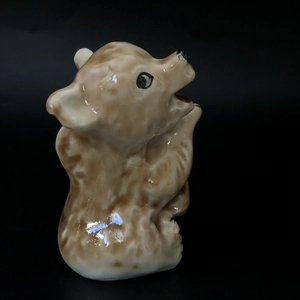 Статуэтка «Ревущий медвежонок», ЛФЗ, фарфор, СССР, 1950-е гг. 000532