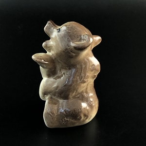 Статуэтка «Ревущий медвежонок», ЛФЗ, фарфор, СССР, 1950-е гг. 001150 - фото 14358 Статуэтка «Ревущий медвежонок», ЛФЗ, фарфор, СССР, 1950-е гг. 001150 - фото 14358