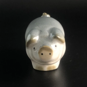 Статуэтка «Свинка», фарфор, ЛФЗ, СССР, 1980-е гг. 001740