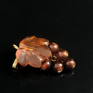 Брошь из формованного янтаря «Виноградная гроздь» , Калининград, 2000 год. 001614 - фото 1461