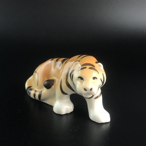 Статуэтка «Тигр», фарфор, ЛФЗ, СССР, 1980-е гг. 001748 - фото 14667