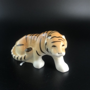 Статуэтка «Тигр», фарфор, ЛФЗ, СССР, 1980-е гг. 001749 - фото 14673