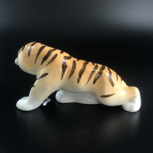 Статуэтка «Тигр», фарфор, ЛФЗ, СССР, 1980-е гг. 001749 - фото 14674