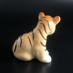 Статуэтка «Тигренок», фарфор, ЛФЗ, СССР, 1980-е гг. 001735 - фото 14685