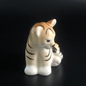 Статуэтка «Тигренок», фарфор, ЛФЗ, СССР, 1980-е гг. 001735