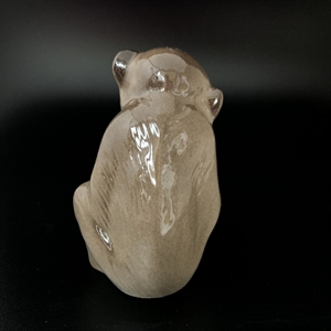 Статуэтка ЛФЗ «Обезьянка с мячом», СССР, фарфор, 1960-е гг. 001247 - фото 15050