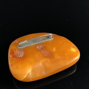 Брошь из цельного природного янтаря, СССР, 1970-е гг. 001689 - фото 1547