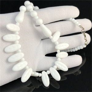 Антикварные чешские бусы «Лепесток», 1940-50-е гг., 47 см 001865 - фото 20512