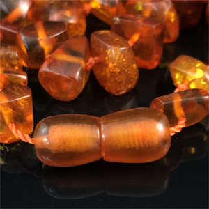 Бусы из термообработанного янтаря ручной огранки, СССР, 1980-е гг. 001870 - фото 20584