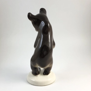 Статуэтка «Медвежонок бурый стоящий», ЛФЗ, фарфор, СССР, 1960-е гг. 001917