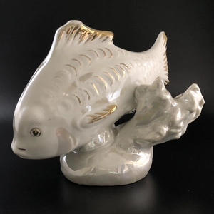 Статуэтка «Карп», Дулёво, фарфор, СССР, 1955-й г. 001921