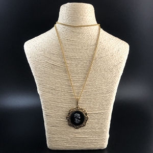 Чешская подвеска на цепочке «Камея», 1970-е гг. 001928 - фото 21787