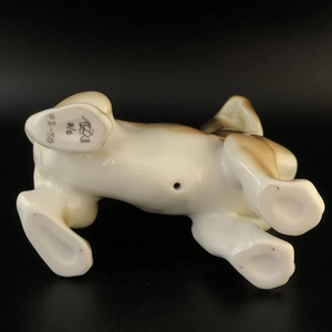 Статуэтка «Такса», ЛФЗ, фарфор, СССР, 1970-е гг. 001946