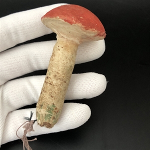 Советская ватная ёлочная игрушка «Гриб», СССР, конец 1940-х - начало 1950-х гг. 001977 - фото 22617