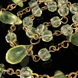 Антикварное чешское колье из уранового стекла, 55 см, 1940-е гг. 001983 - фото 22712