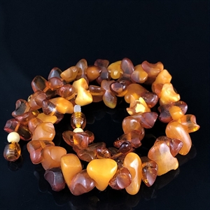 Детские фигурные бусы из природного янтаря, 34 см , Калининград, СССР, 1980-е гг. 001803 - фото 2356