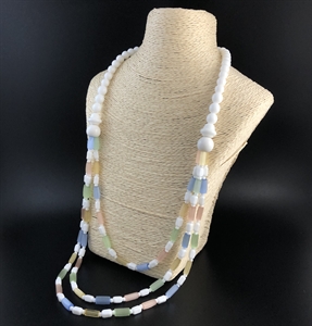 Трехрядное чешское колье из сатинового стекла, Чехословакия 1970-е гг. 002038 - фото 23797