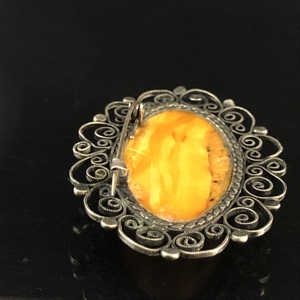 Брошь из природного балтийского янтаря , СССР 1970-е гг. 002046 - фото 23955