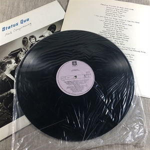 Status Quo ‎– Ain't Complaining, LP, Vinyl, 
PGP RTB ‎– 220418 000278 - фото 239