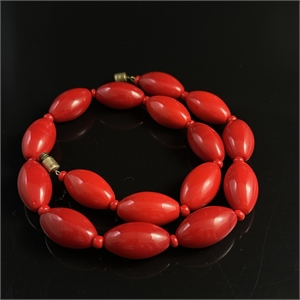 Короткие крупные чешские бусы из красного стекла, 43 см, 1970-е гг. 002063