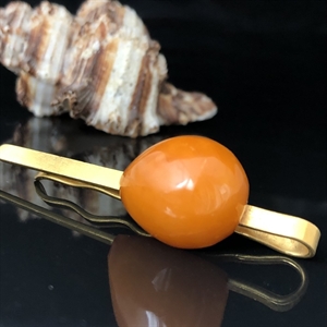 Зажим для галстука с природным янтарём, СССР, Калининград, 1969 год 001305 - фото 4422