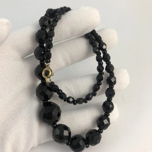Короткие чешские бусы из гранёного стекла, 40 см, 1970-е гг. 001695