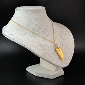 Кулон из природного балтийского янтаря «Зуб дракона», СССР, 1980-е гг. 001522 - фото 7390