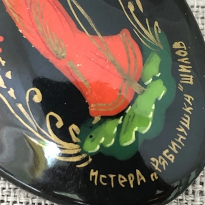 Лаковая брошь-миниатюра «Рябинушка», СССР, Мстёра, 1980-90 гг. 001336