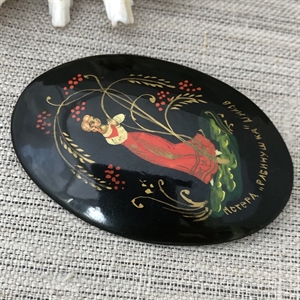 Лаковая брошь-миниатюра «Рябинушка», СССР, Мстёра, 1980-90 гг. 001342 - фото 7738