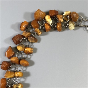 Ожерелье из природного балтийского янтаря, СССР, 1960-е гг. 000717 - фото 9077